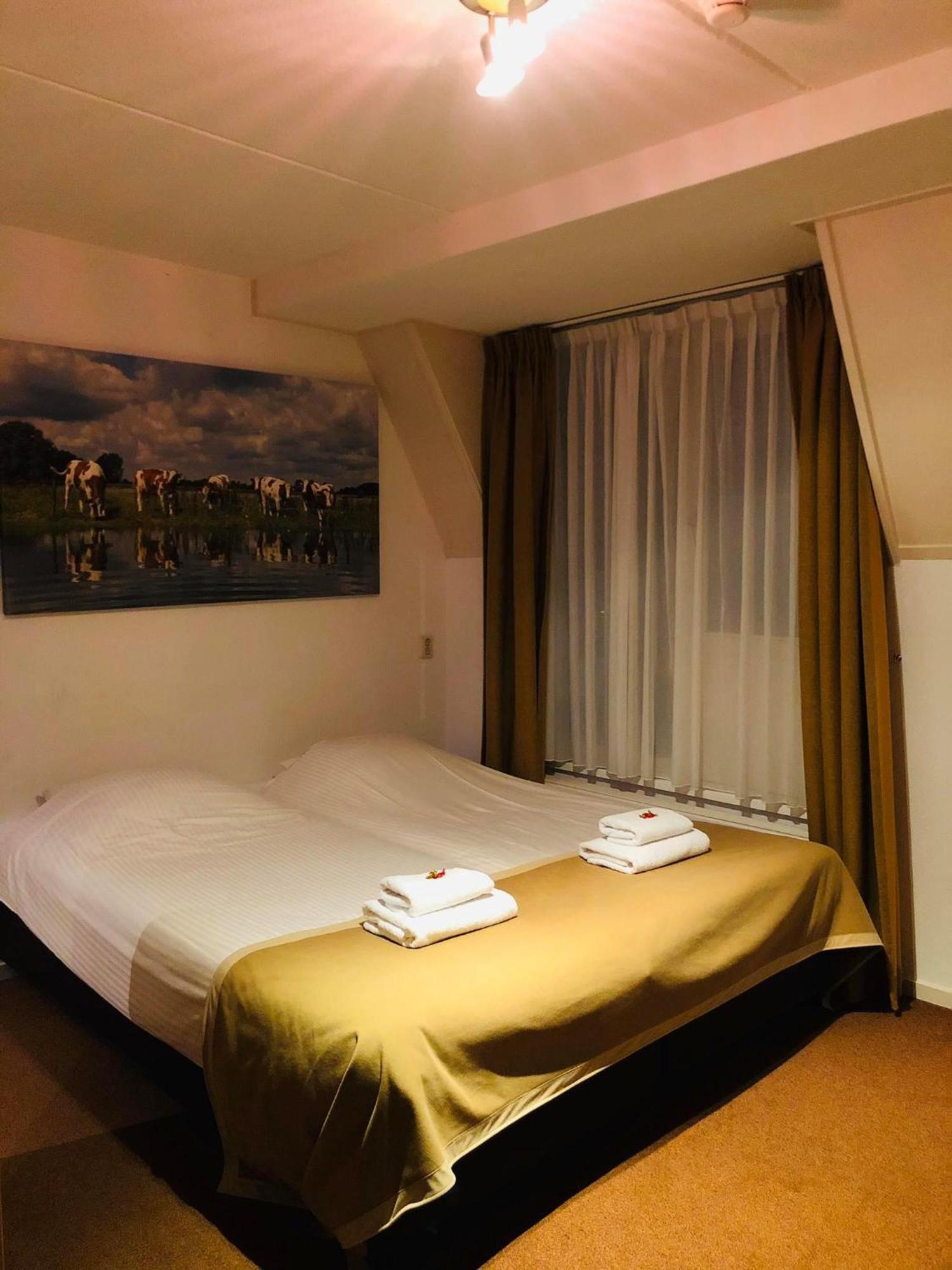 Hotel - Restaurant - Cafe- Geertien Blokzijl Room photo